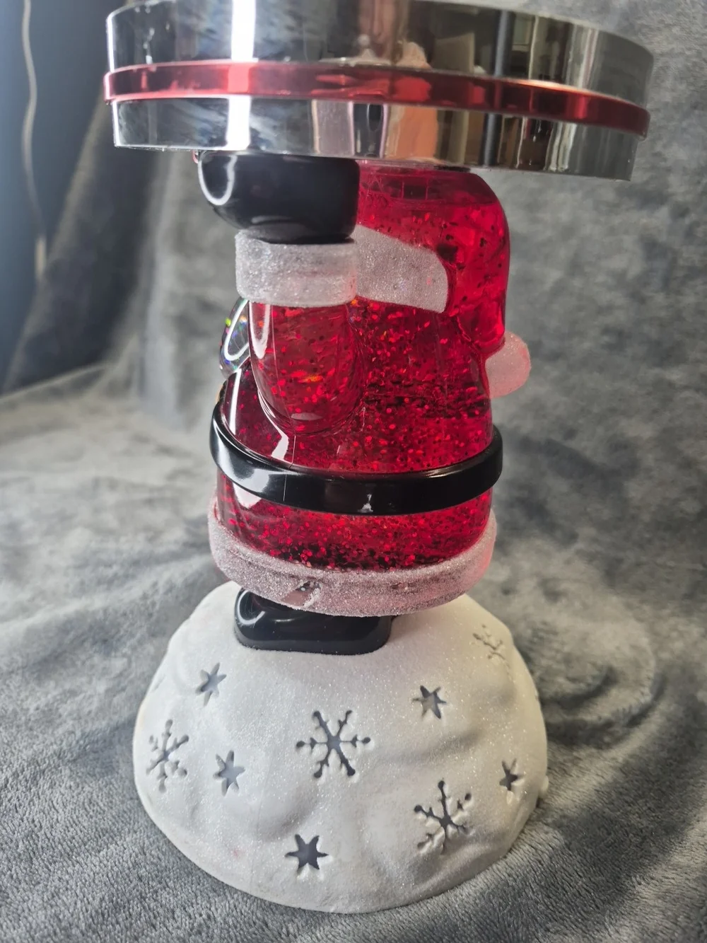 Bath & Body Works Christmas Santa Water Globe 3-Wick Candle Holder